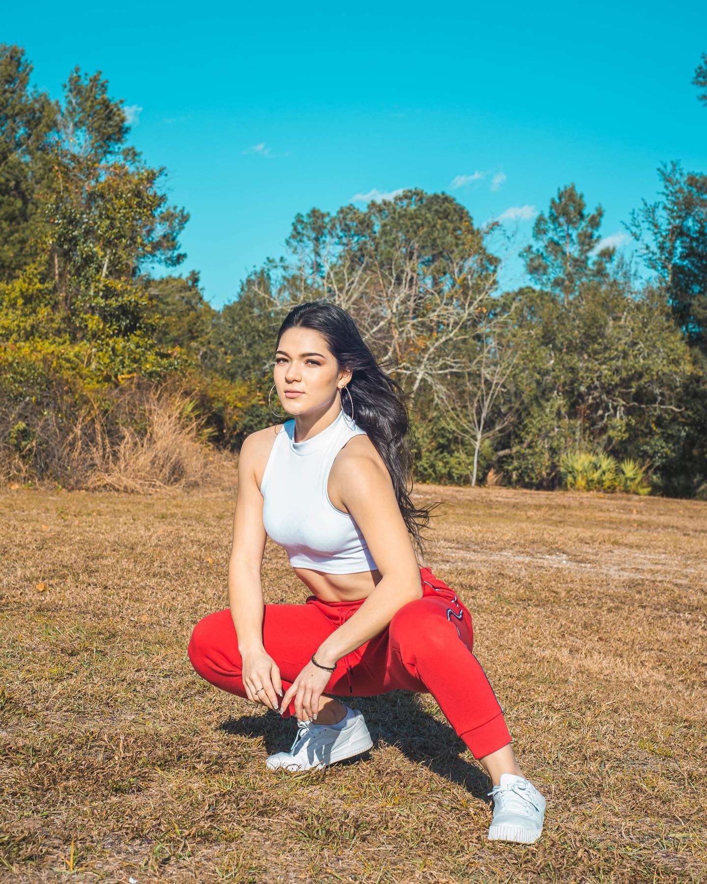 Outdoor portrait by David Studios